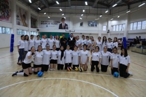 Kapaklı Belediyesi Voleybol Takımı Hazırlık Maçına Çıktı